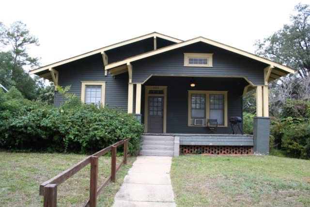 323 E Clay St, Thomasville, GA 31792 - photo 1