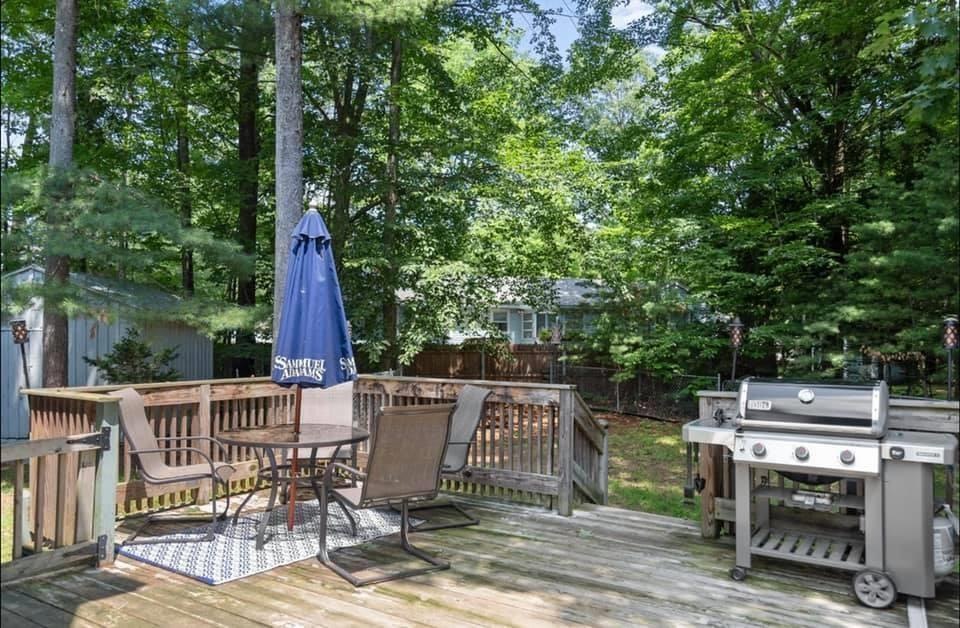 8 Bellflower Cir, Concord, NH 03303 - photo 1