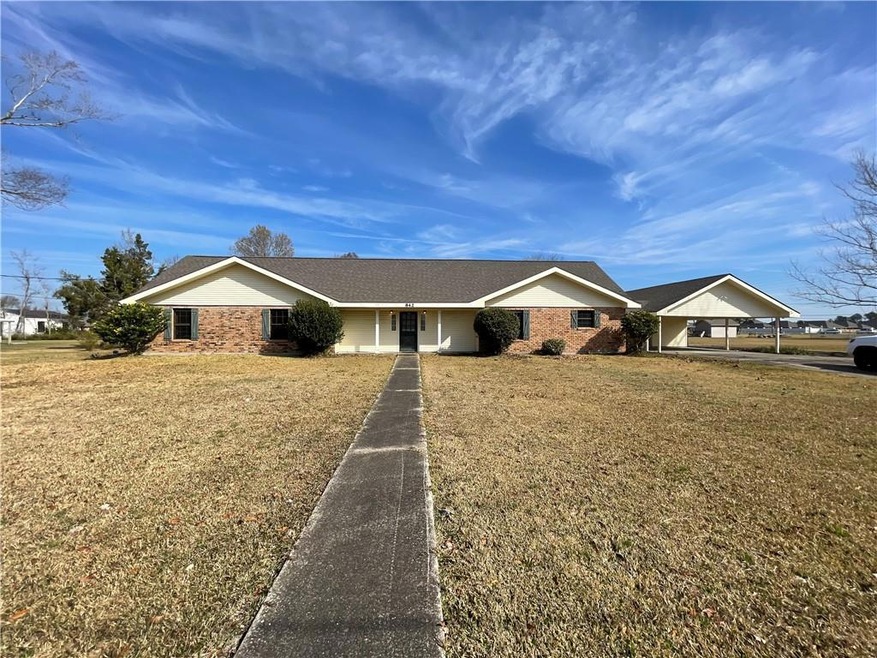 842 S Tamela Dr, Lake Charles, LA 70605 - photo 1