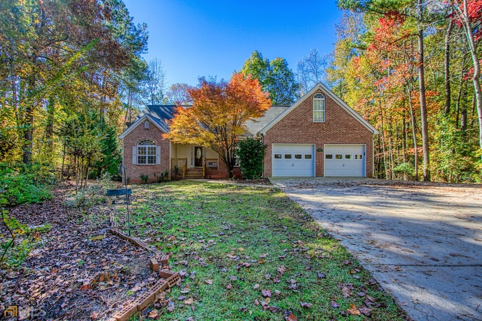 8107 S Pine Cone Dr, Villa Rica, GA 30180 - photo 1