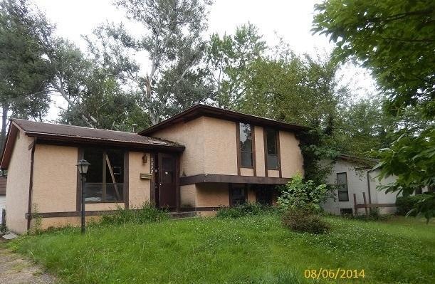 3022 E Osgood front