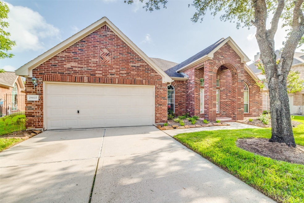 29822 N Legends Chase Cir, Spring, TX 77386 - photo 1
