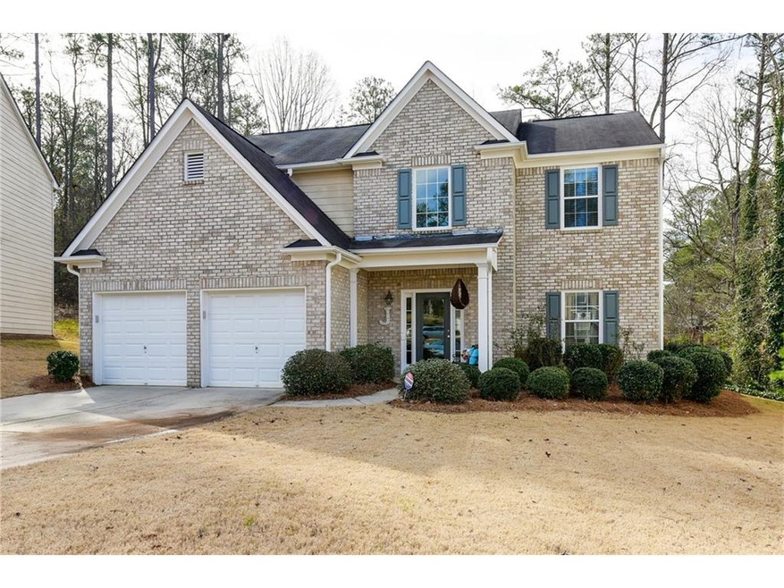 Immaculate 3 bedroom, 2.5 bathroom home is beautif