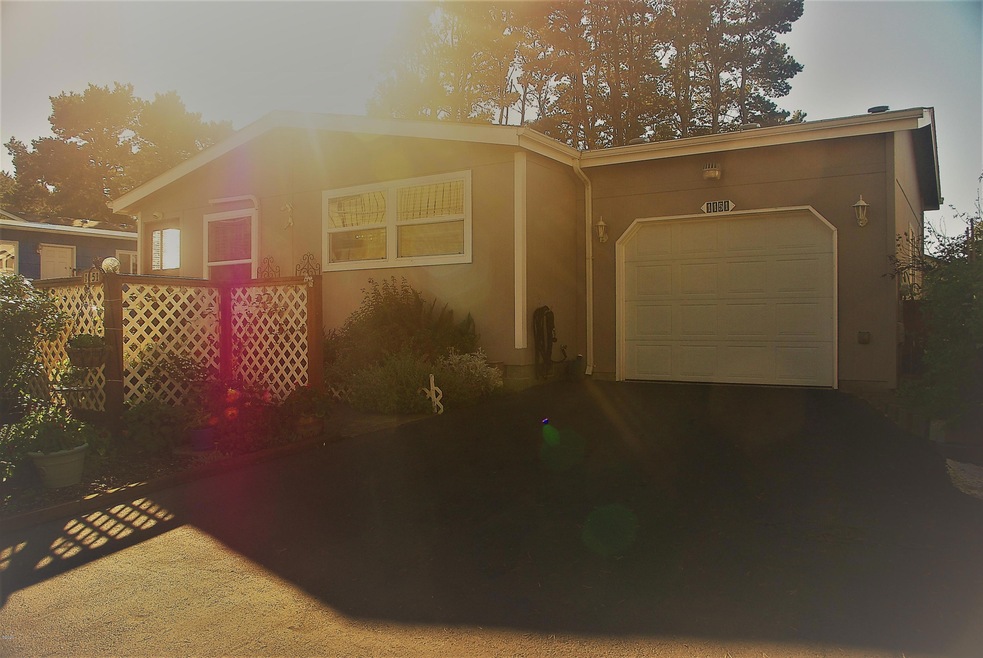 1151 SE Oar Ave, Lincoln City, OR 97367 - photo 1