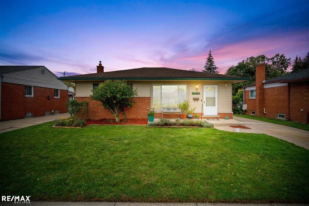 15699 Flanagan St, Roseville, MI 48066 - photo 1