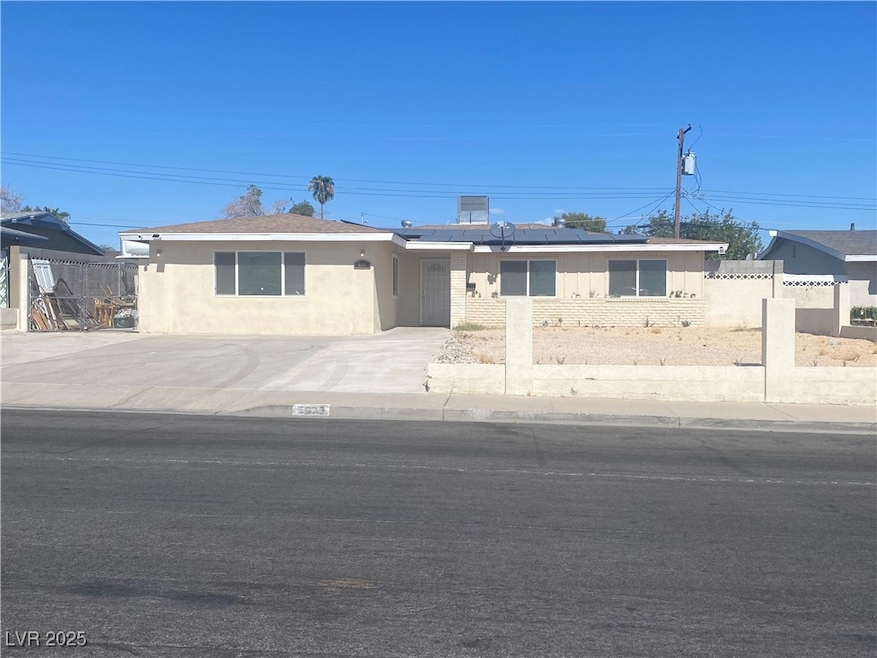 5220 Del Rey Ave, Las Vegas, NV 89146 - photo 1