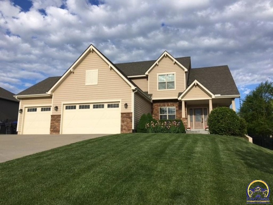 4013 SW Royal Ln, Topeka, KS 66610 - photo 1