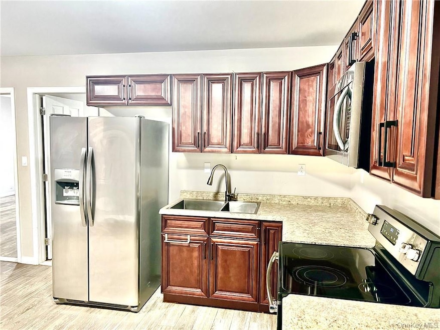 108 North St unit 301, Middletown, NY 10940 - photo 1