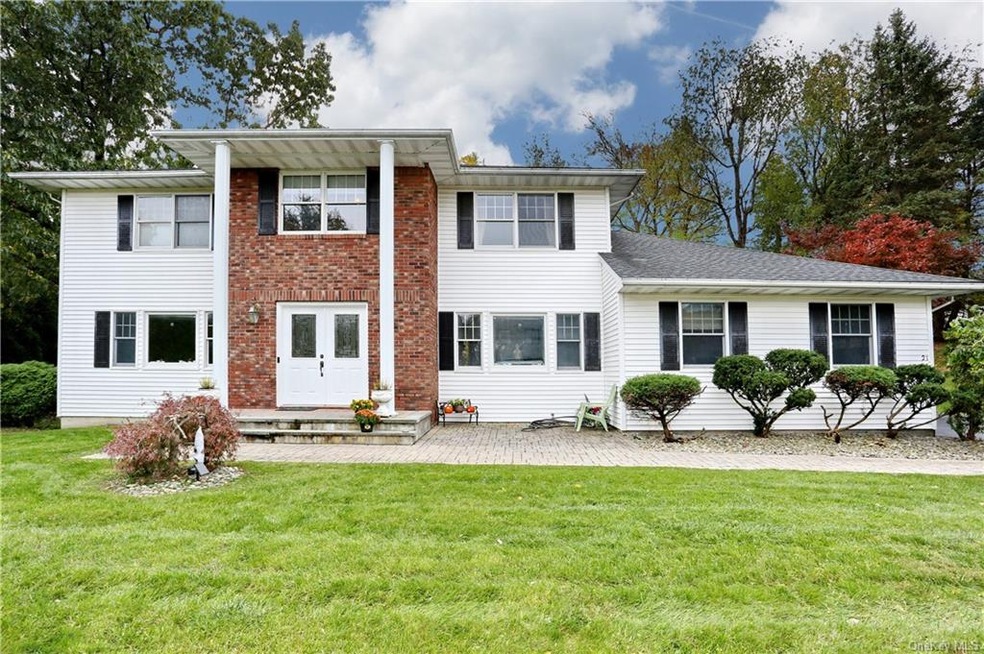 21 Poplar Rd, Garnerville, NY 10923 - photo 1