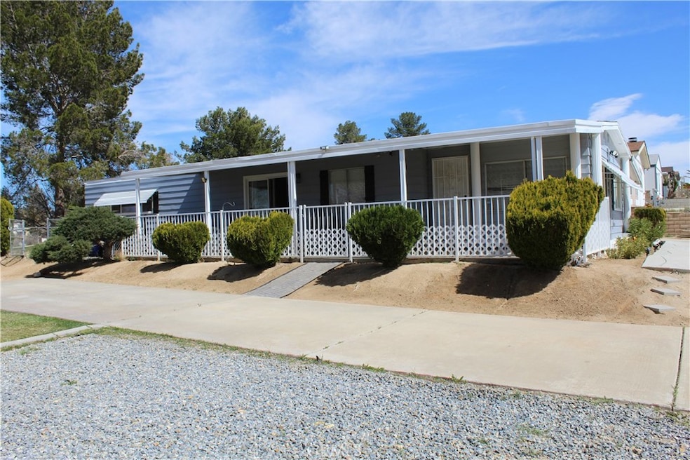 16270 Wimbleton Dr, Victorville, CA 92395 - photo 1