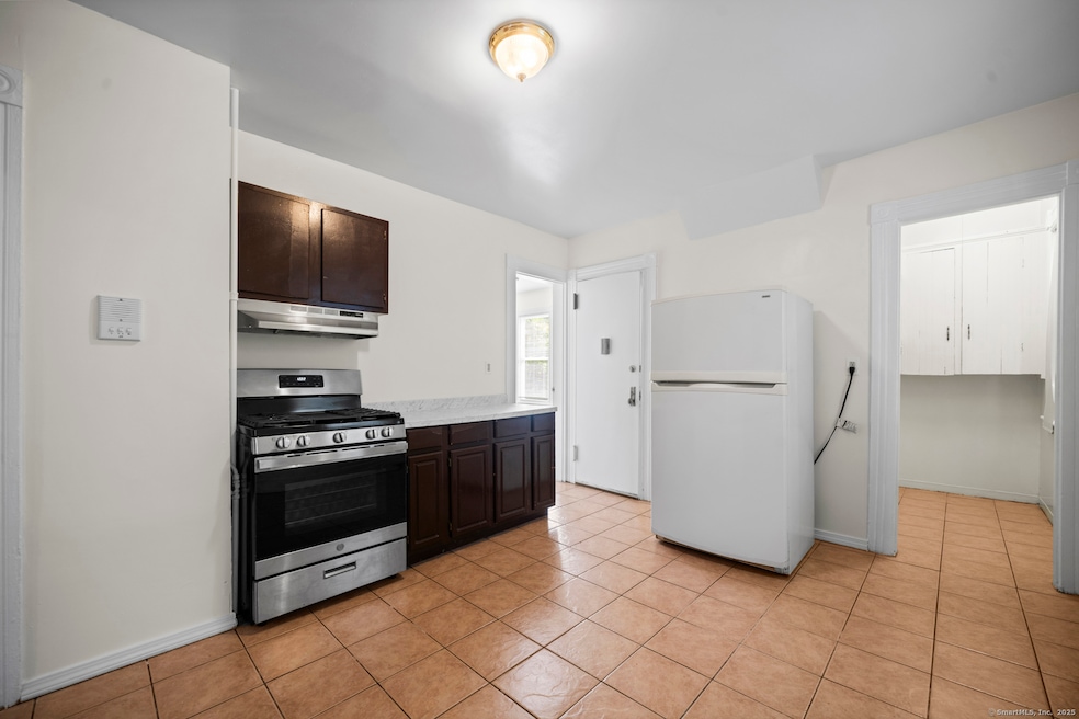 217 Woodlawn Terrace, Waterbury, CT 06710 - photo 1