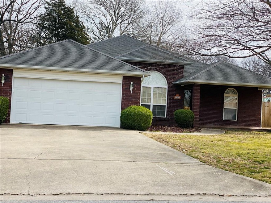 308 Old Forge Dr, Bentonville, AR 72712 - photo 1