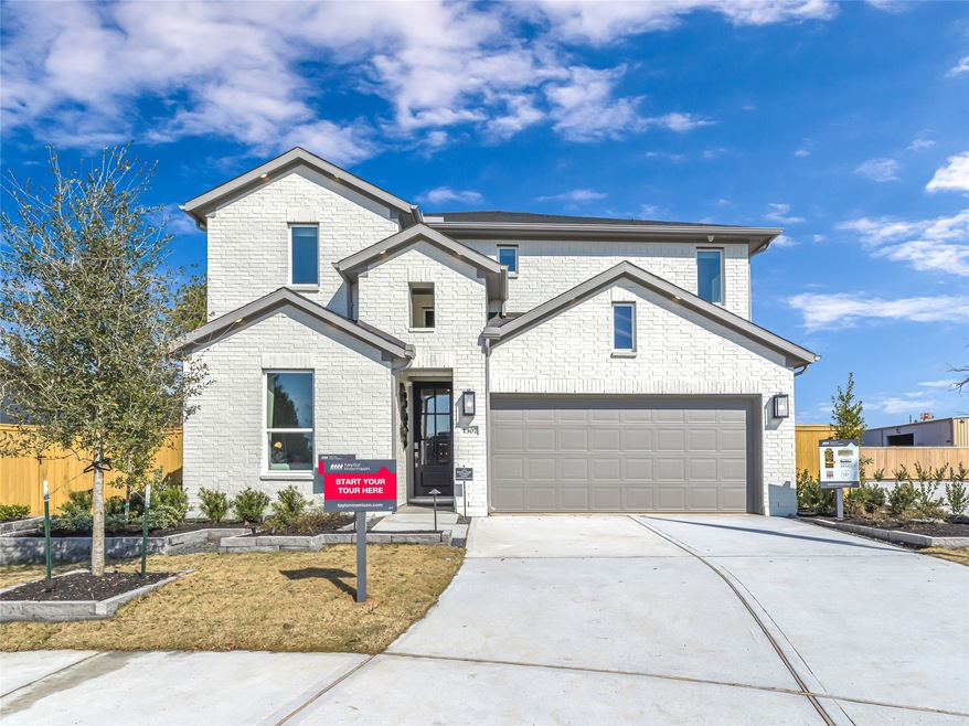 1307 N Yellow Rose Ct, Tomball, TX 77375 - photo 1