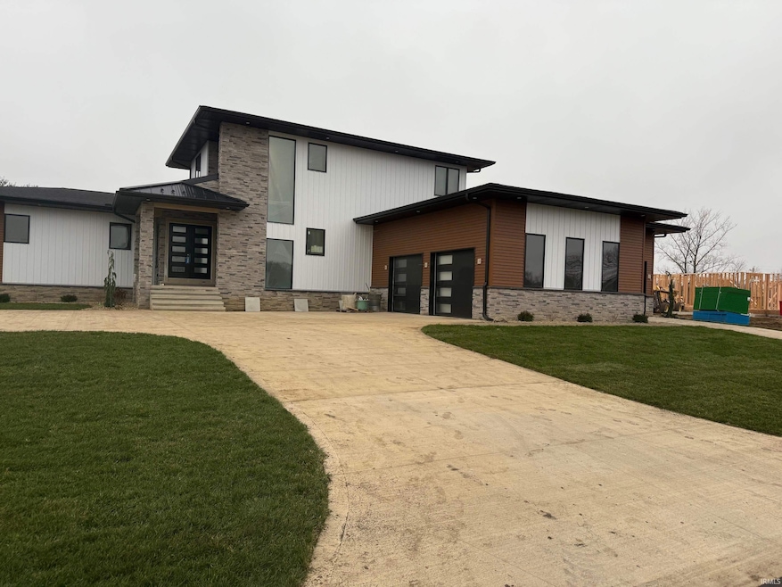 14766 Saleem Ct, Granger, IN 46530 - photo 1