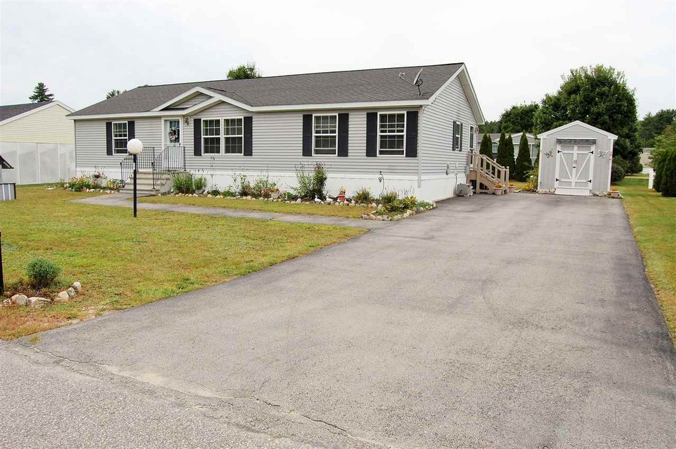 17 Pine St, Epsom, NH 03234 - photo 1