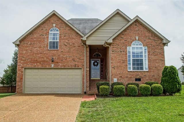 Welcome home to 1432 Saddle Crest in Mt Juliet TN!