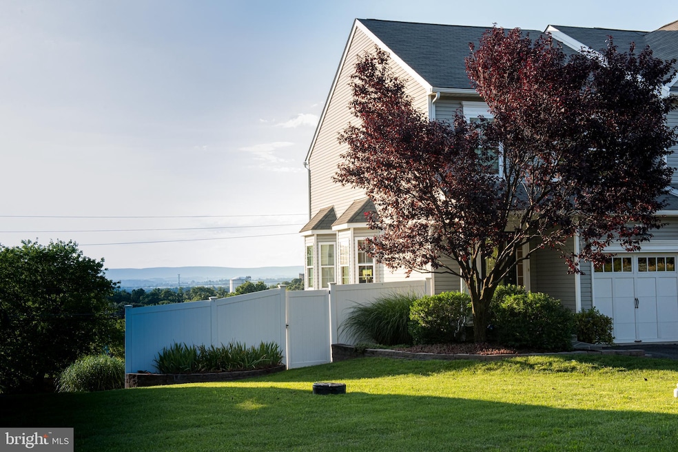 1012 Highview Ct, Temple, PA 19560 - photo 1