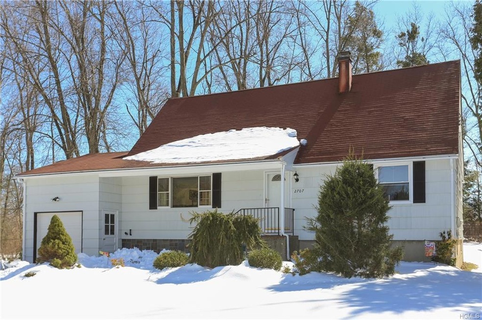 2707 Narath Ct, Yorktown Heights, NY 10598 - photo 1