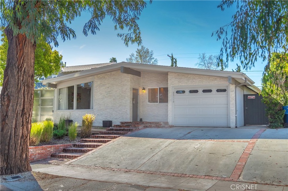 22110 Providencia St, Woodland Hills, CA 91364 - photo 1