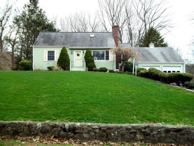 Wonderful stone wall half acre in upper Trumbull
