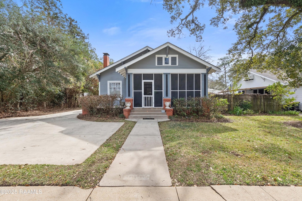 323 Dunreath St, Lafayette, LA 70506 - photo 1