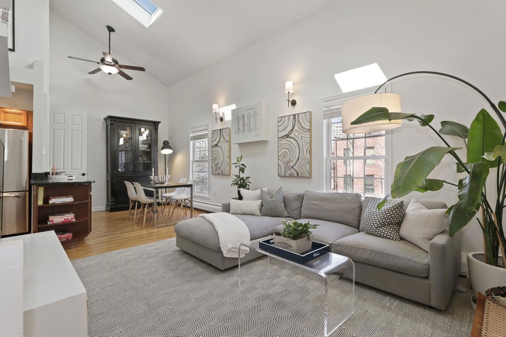 134 Morris St unit 3B, Jersey City, NJ 07302 - photo 1