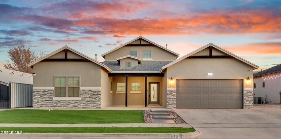 616 Guy Meyers, Socorro, TX 79927 - photo 1