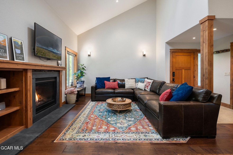 Livingroom3