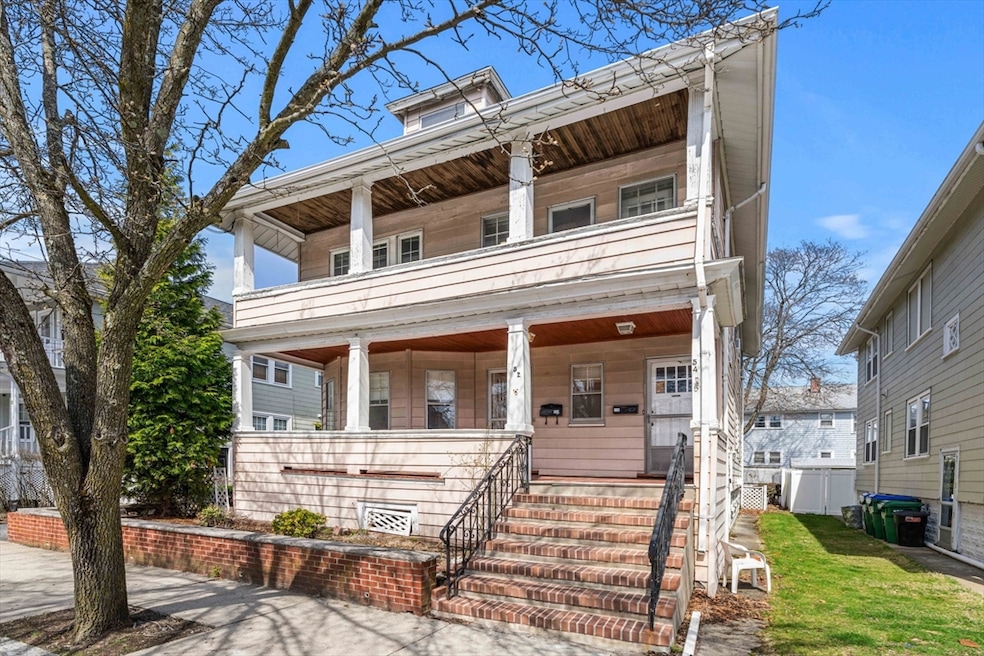 Sold $908,000 • Co-Listing Agent