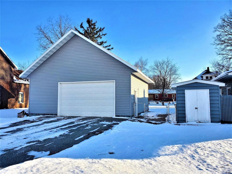 16758 S 12th St, Galesville, WI 54630 - photo 1