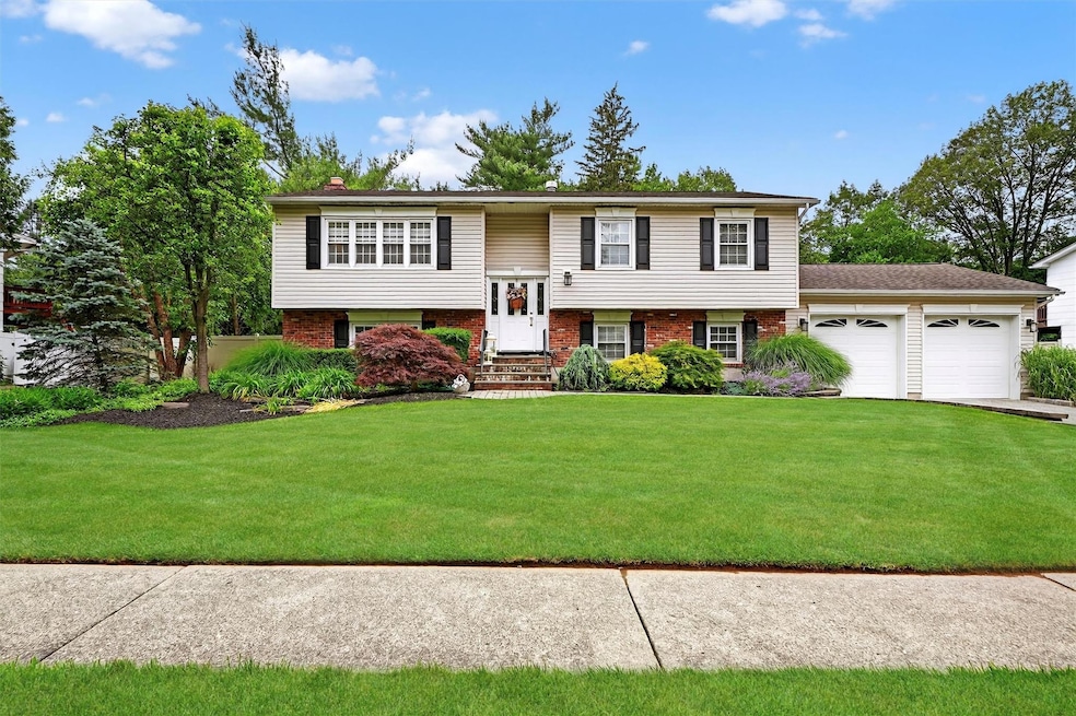 For Sale $865,000