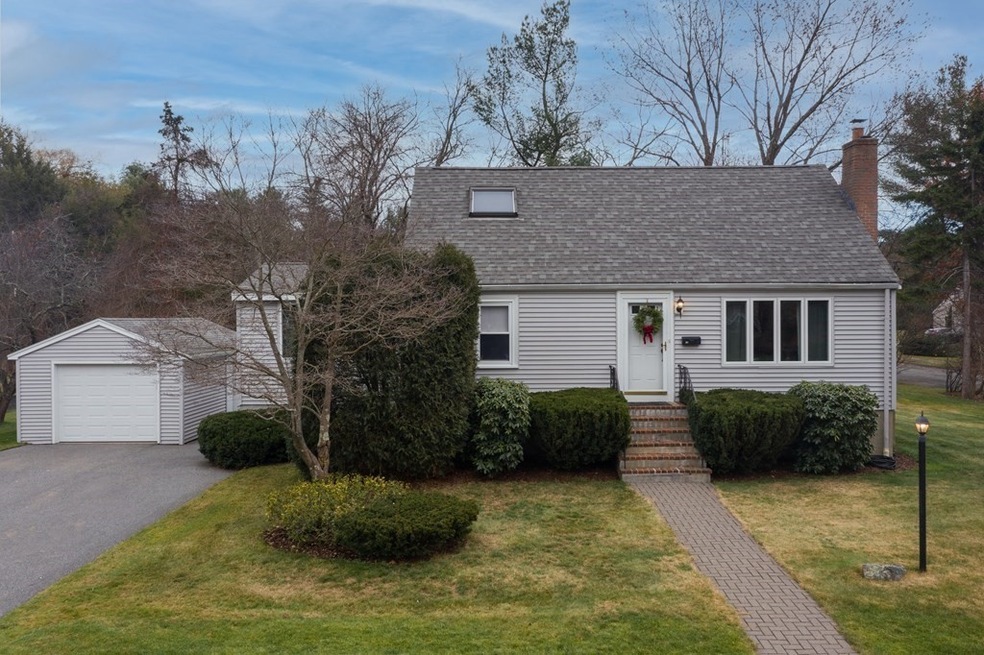 19 Pleasant St, North Reading, MA 01864 - photo 1