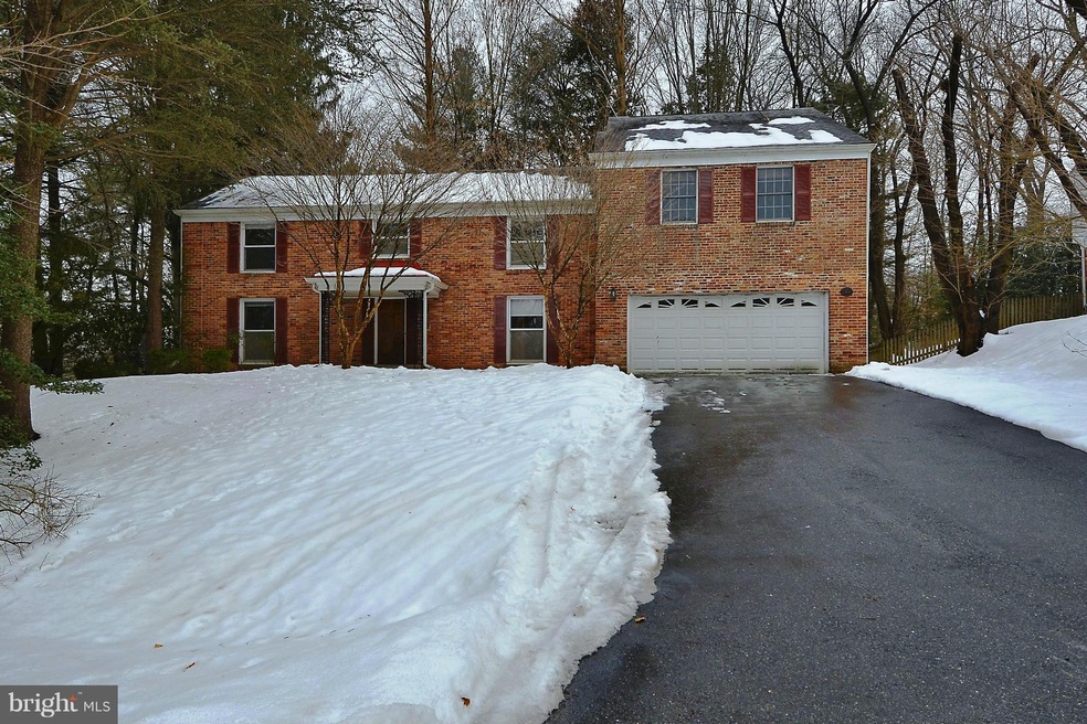 8806 Tallyho Trail, Potomac, MD 20854 - photo 1