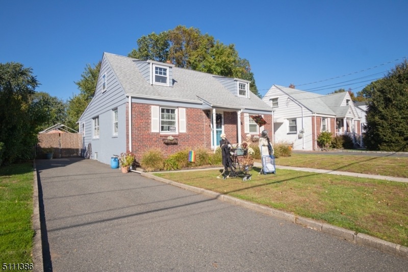 188 Sylvan Rd, Bloomfield, NJ 07003 - photo 1