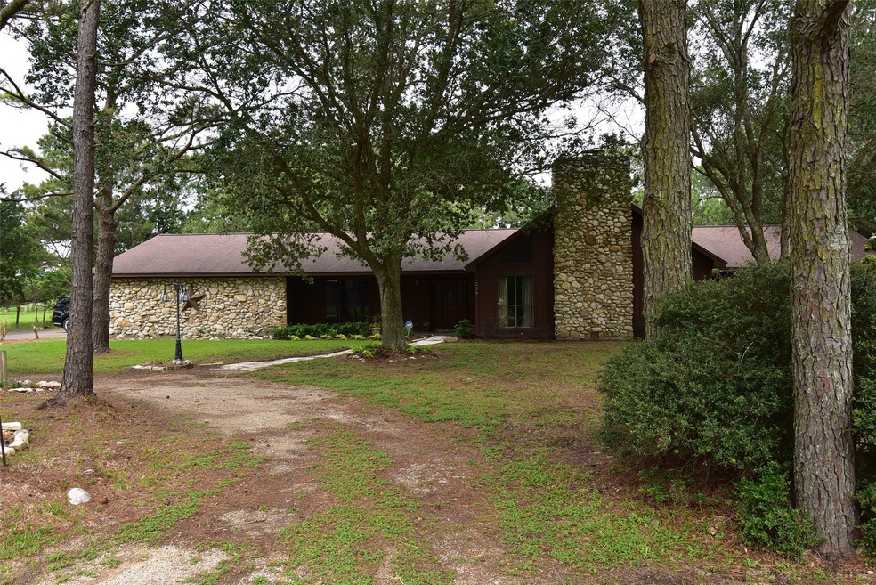 228 County Road 208, Bay City, TX 77414 - photo 1