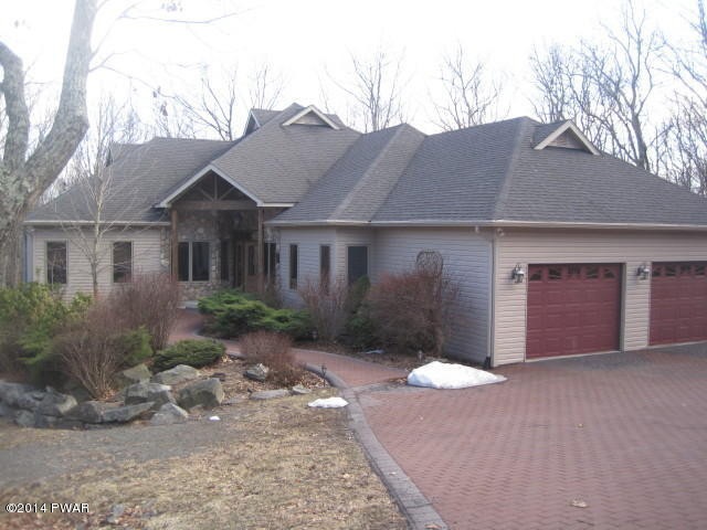 126 Saddle Brook Ln, Hawley, PA 18428 - photo 1