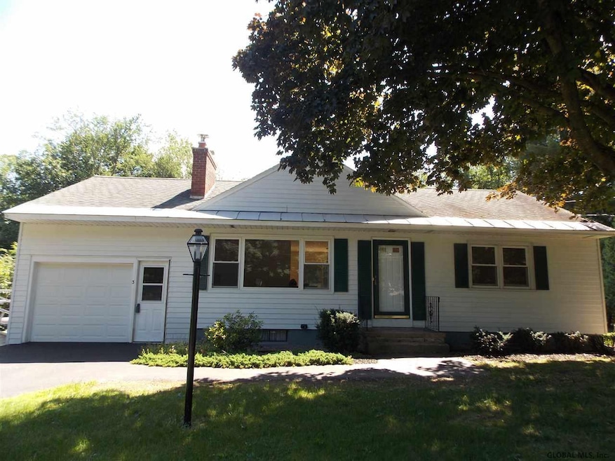 3 Maywood Dr, Schenectady, NY 12302 - photo 1