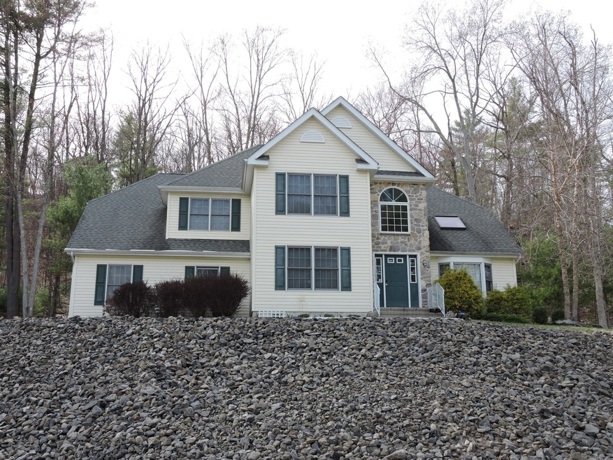 106 Osprey Ct, East Stroudsburg, PA 18301 - photo 1