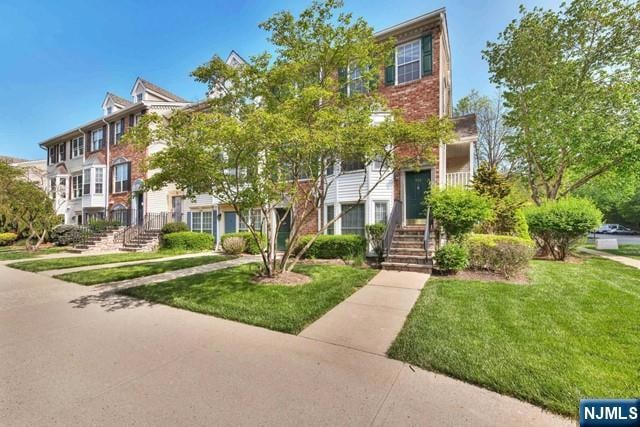 778 Sassafras Ct, Mahwah, NJ 07430 - photo 1