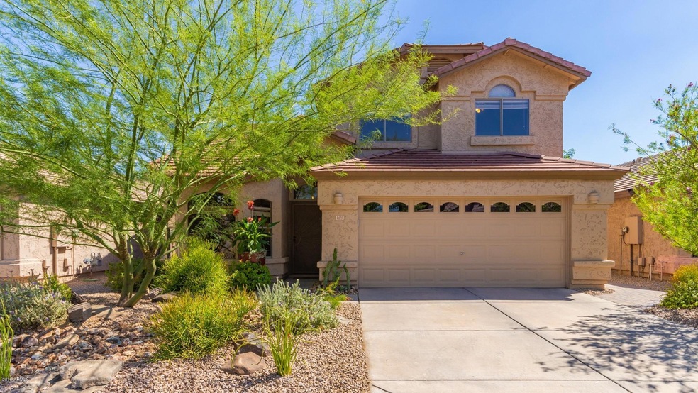Beautiful curb appeal!