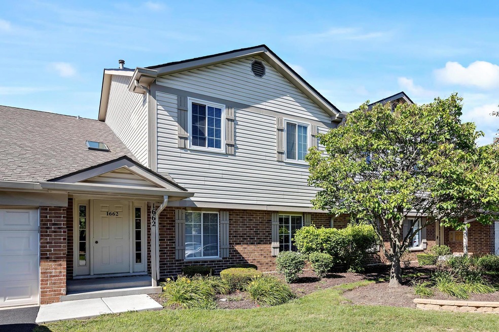 1662 Commodore Ct unit 3, Schaumburg, IL 60193 - photo 1