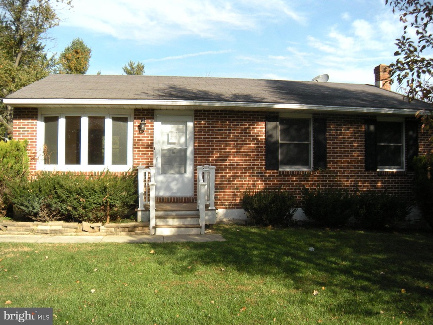 2924 Michelle Rd, Manchester, MD 21102 - photo 1