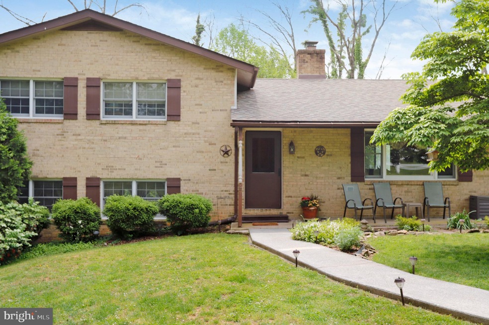 27 Cavalier Estates Ct, Harpers Ferry, WV 25425 - photo 1