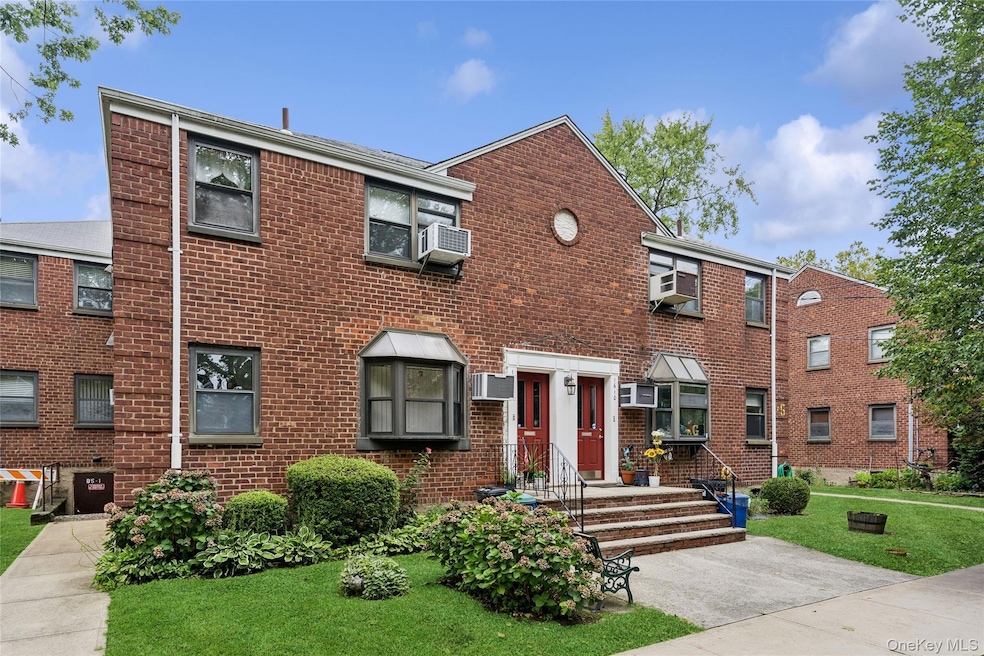 Pending $245,000 • Co-Listing Agent