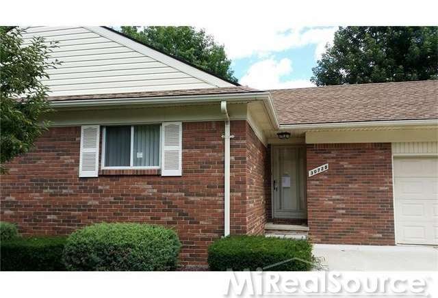 30728 Underwood Dr, Roseville, MI 48066 - photo 1