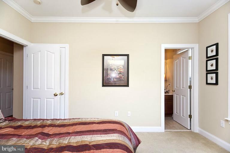 113 Cahille Dr, Winchester, VA 22602 - photo 1