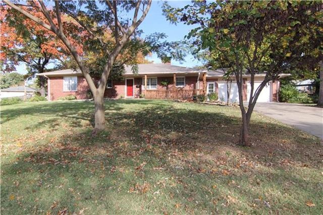 10220 W 69th Terrace, Shawnee, KS 66203 - photo 1