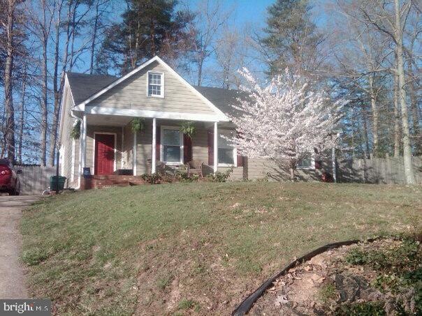 10716 Heatherwood Dr, Spotsylvania, VA 22553 - photo 1