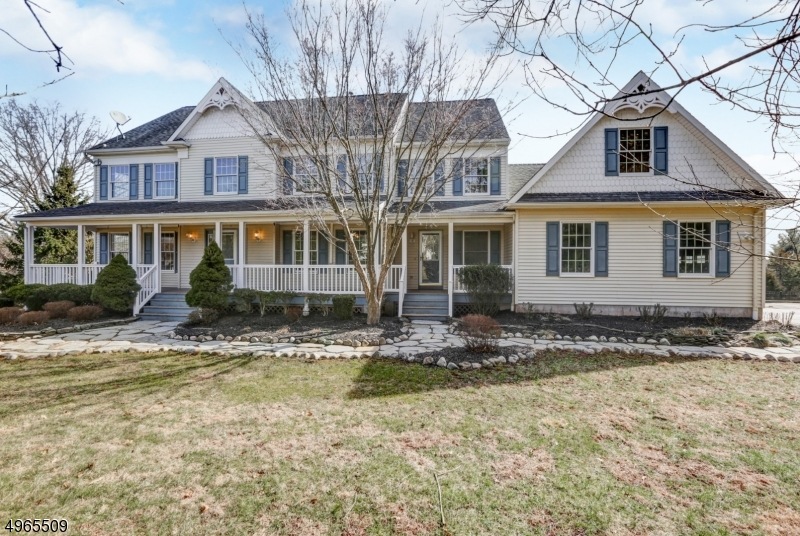 4 Appletree Dr, Annandale, NJ 08801 - photo 1