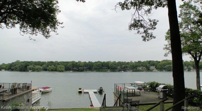Lake View.jpg